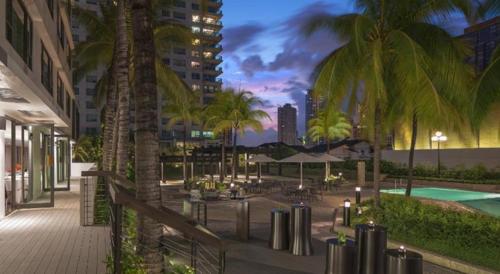 New World Makati Hotel